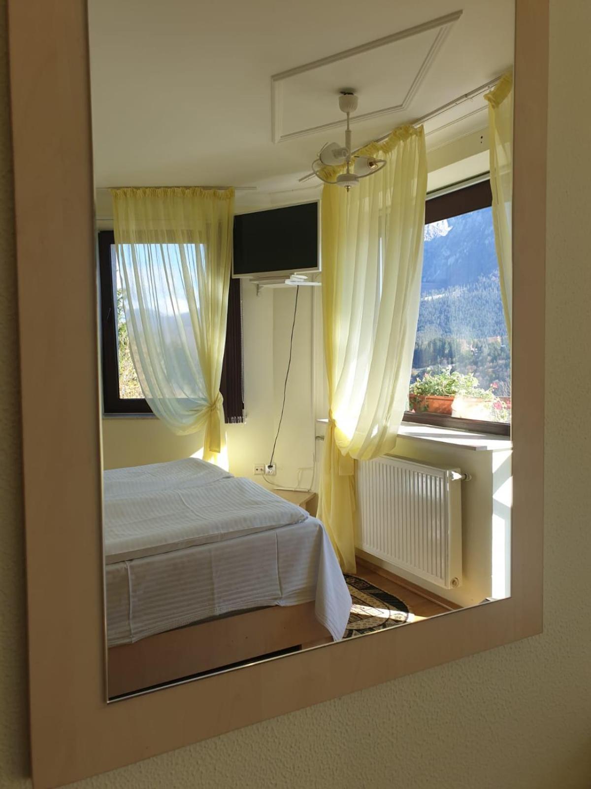 Vila Alunis บุชเตนี ภายนอก รูปภาพ